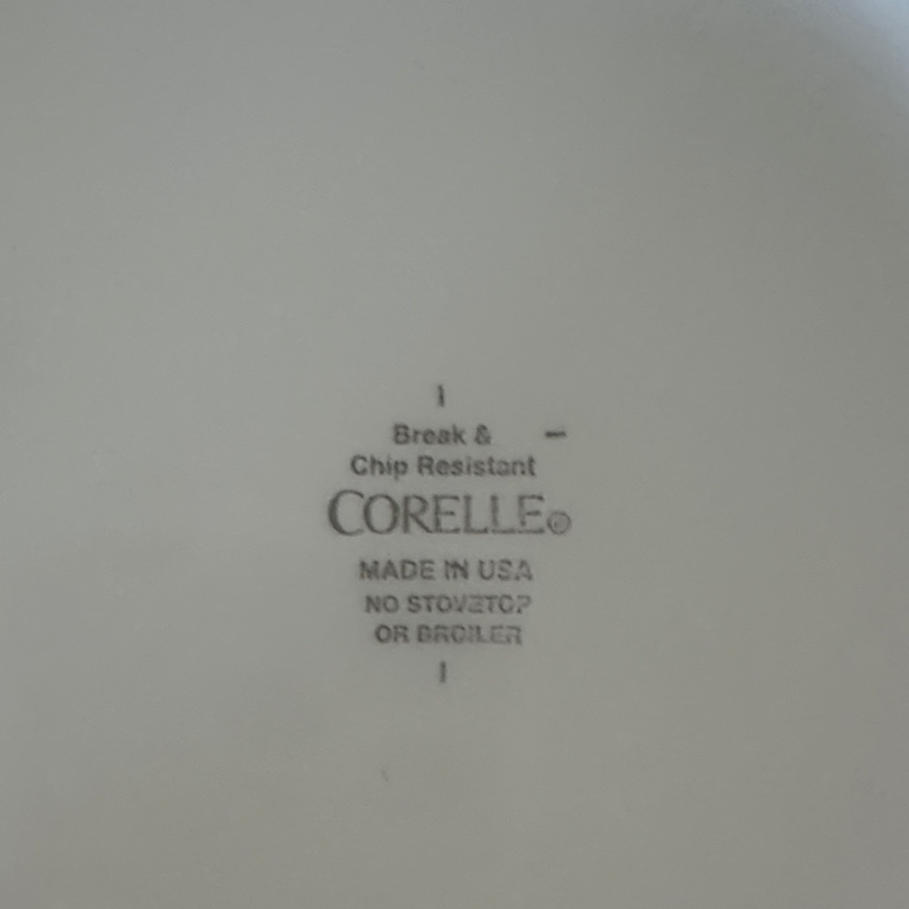 Corelle Black and White Leaf Pattern Plates Tropical Breeze 6.75” Appetizer - Picture 2 of 4